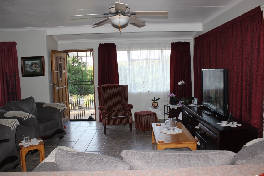 5 Bedroom Property for Sale in Deneysville Free State